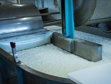 ���� ���c���i����